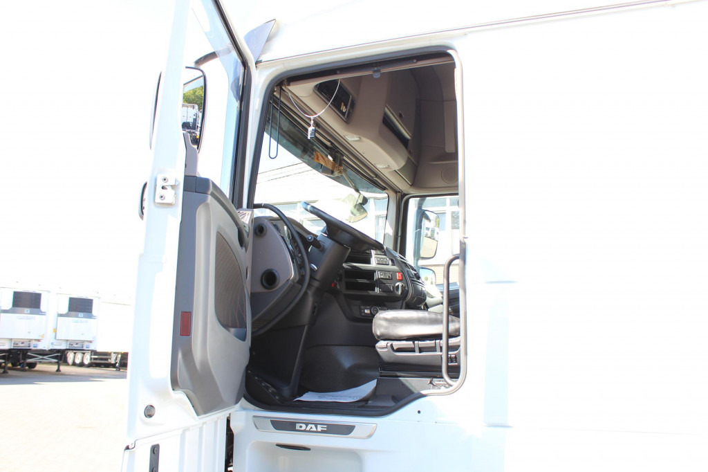 Daf 530 SSC Retarder Kühlbox 2 Tanks Standklima - Trekkvogn: bilde 5 Daf 530 SSC Retarder Kühlbox 2 Tanks Standklima - Trekkvogn: bilde 5