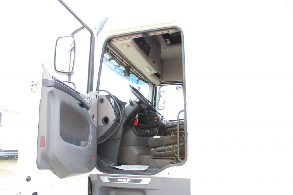 Daf XF 530 SC Retarder ACC LDW Kühlbox Vollspoiler - Trekkvogn: bilde 5 Daf XF 530 SC Retarder ACC LDW Kühlbox Vollspoiler - Trekkvogn: bilde 5