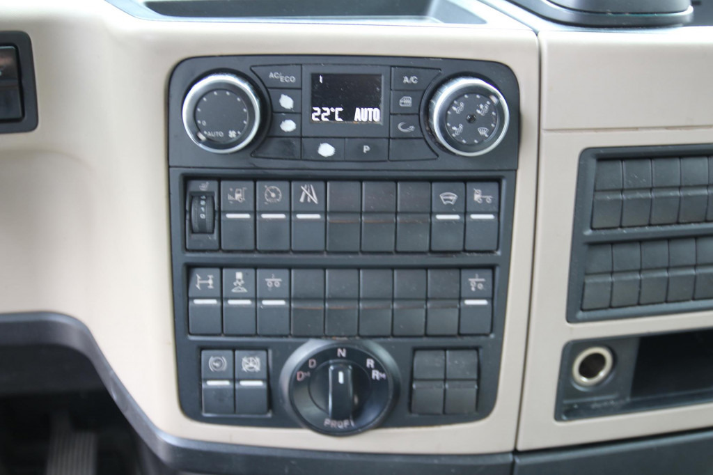 MAN TGX 18.500 XXL Standklima Navi Xenon Retarder - Trekkvogn: bilde 5 MAN TGX 18.500 XXL Standklima Navi Xenon Retarder - Trekkvogn: bilde 5