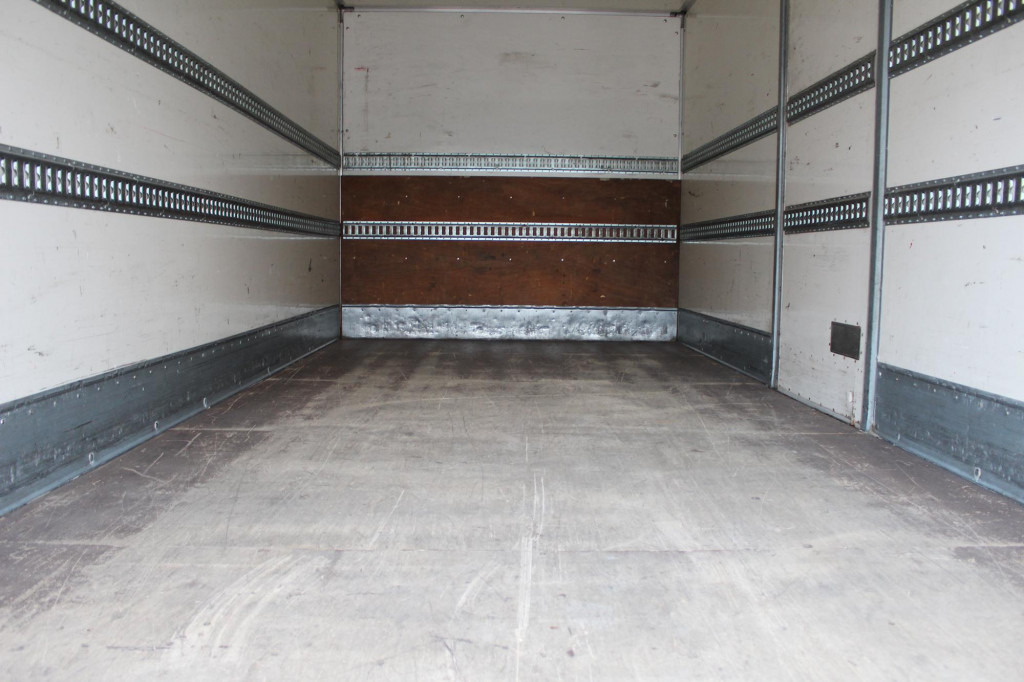 Mercedes-Benz Atego 916 Koffer LDW LBW NUR 98.597 km - Varebil: bilde 4 Mercedes-Benz Atego 916 Koffer LDW LBW NUR 98.597 km - Varebil: bilde 4