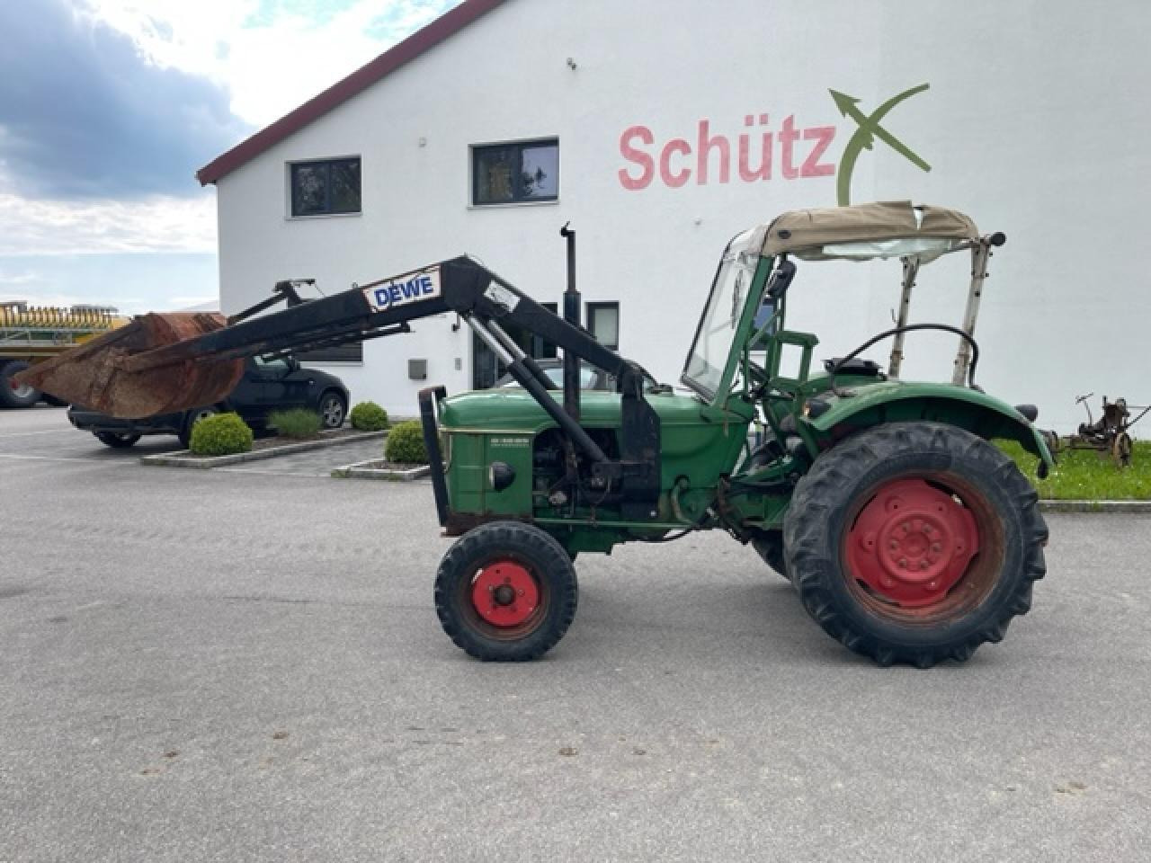 Deutz-Fahr D 4005 mit Frontlader / Oldtimer - Traktor: bilde 1 Deutz-Fahr D 4005 mit Frontlader / Oldtimer - Traktor: bilde 1