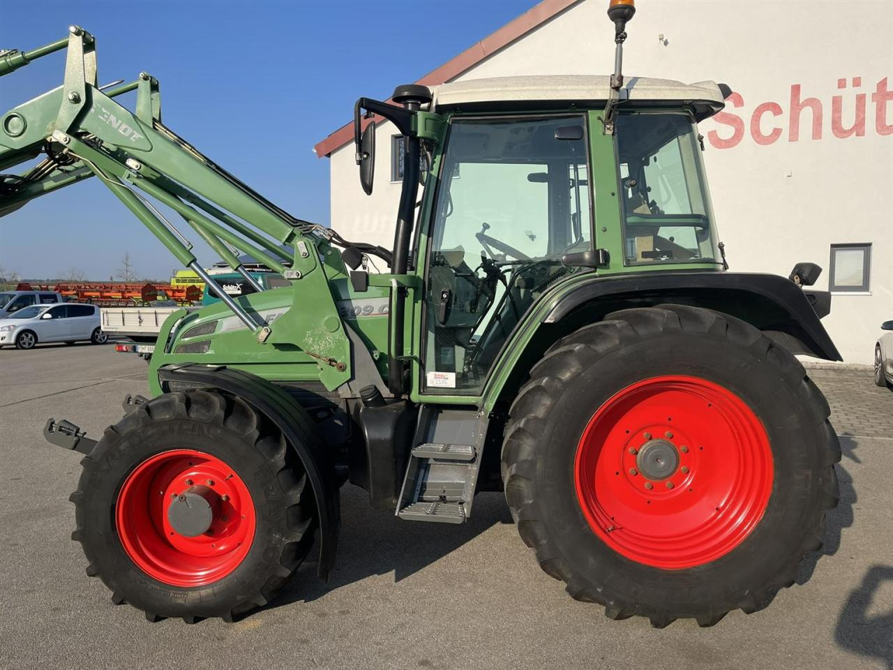 Fendt 309 Ci mit Frontlader, FKH, DL, Klima, 8250Bh, Baujahr 2005 - Traktor: bilde 3 Fendt 309 Ci mit Frontlader, FKH, DL, Klima, 8250Bh, Baujahr 2005 - Traktor: bilde 3