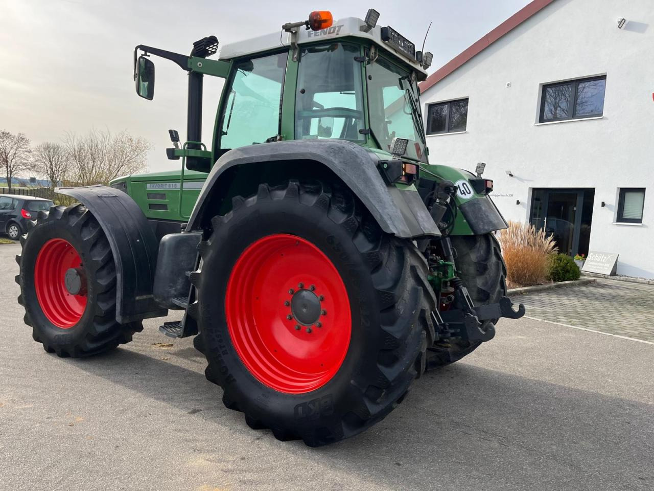 Fendt Favorit 818 Turboshift - Traktor: bilde 3 Fendt Favorit 818 Turboshift - Traktor: bilde 3