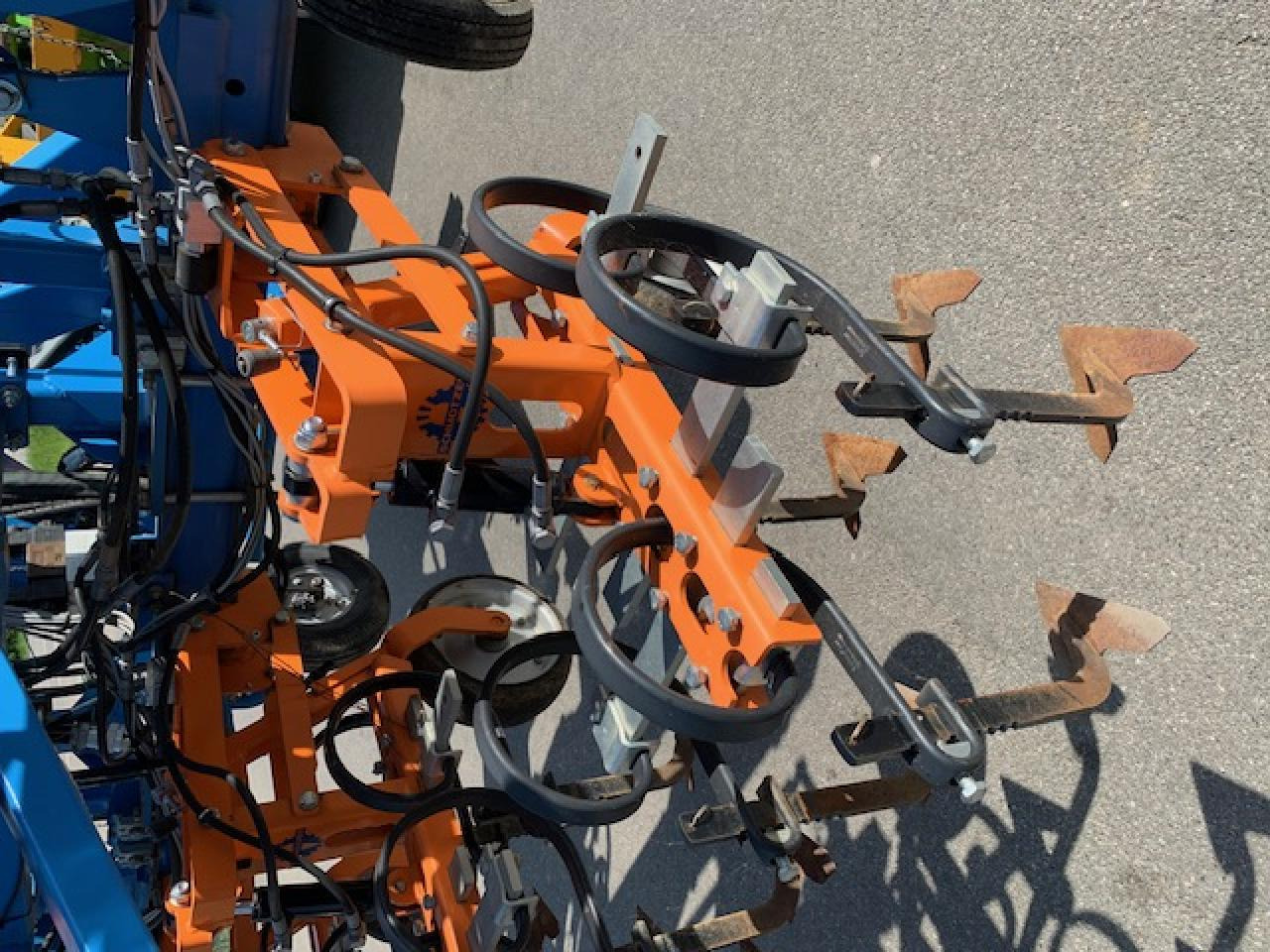 Schmotzer 8-reihiges Hackgerät, 75 cm Abstand, mit Verschieberahmen, mit Section Controll, Baujahr 2019 - Jordforbedring maskin: bilde 4 Schmotzer 8-reihiges Hackgerät, 75 cm Abstand, mit Verschieberahmen, mit Section Controll, Baujahr 2019 - Jordforbedring maskin: bilde 4