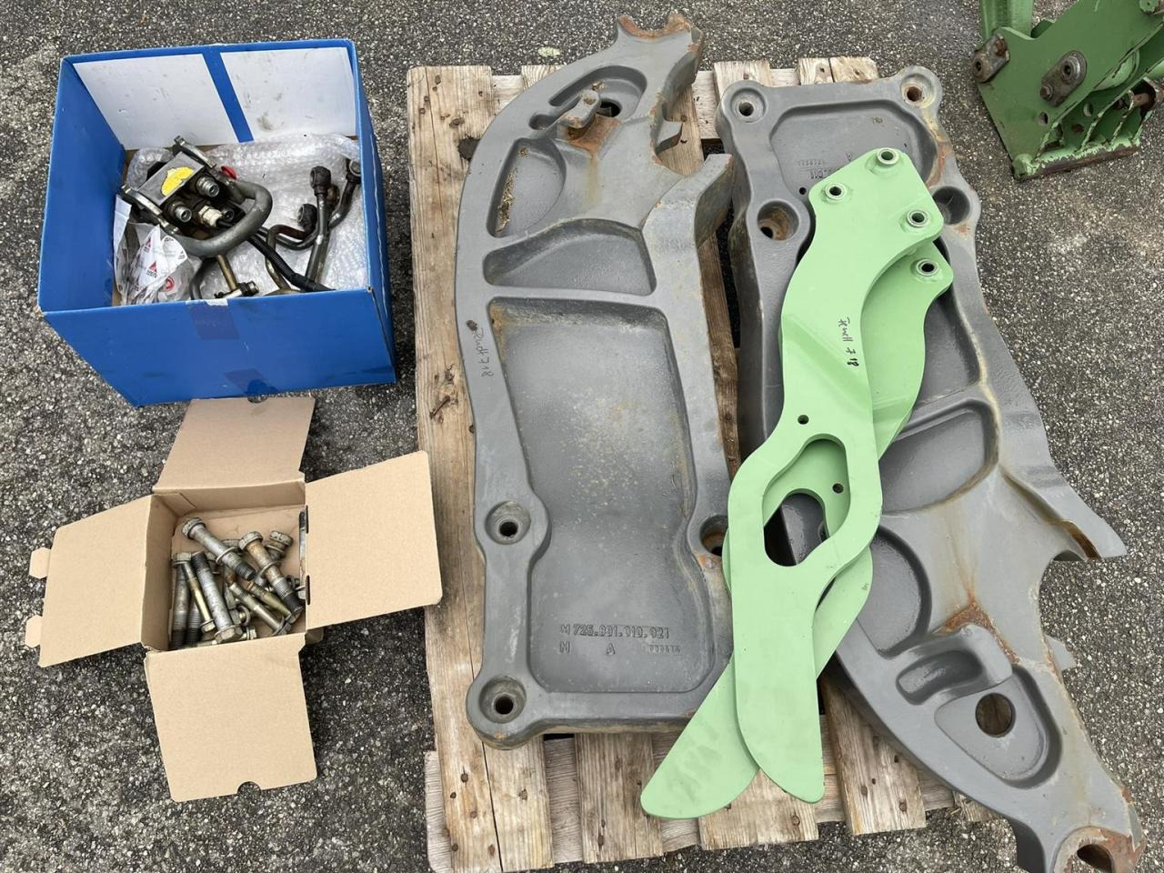 Utstyr Fendt Frontlader Cargo 5X85 Konsole Multikuppler: bilde 11 Utstyr Fendt Frontlader Cargo 5X85 Konsole Multikuppler: bilde 11