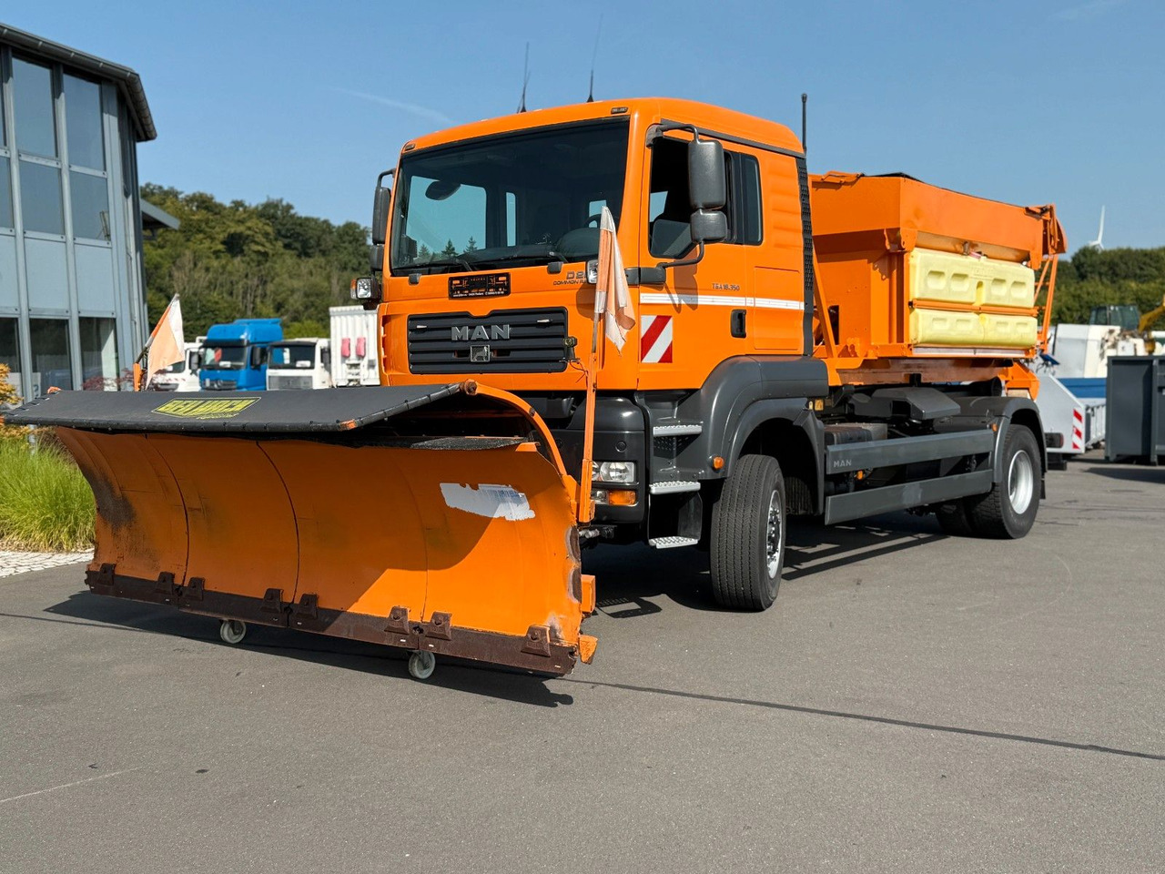 MAN TGA 18.350 4x4 Meiler Abroller RK 14.45 Winterd. - Krokbil: bilde 1 MAN TGA 18.350 4x4 Meiler Abroller RK 14.45 Winterd. - Krokbil: bilde 1