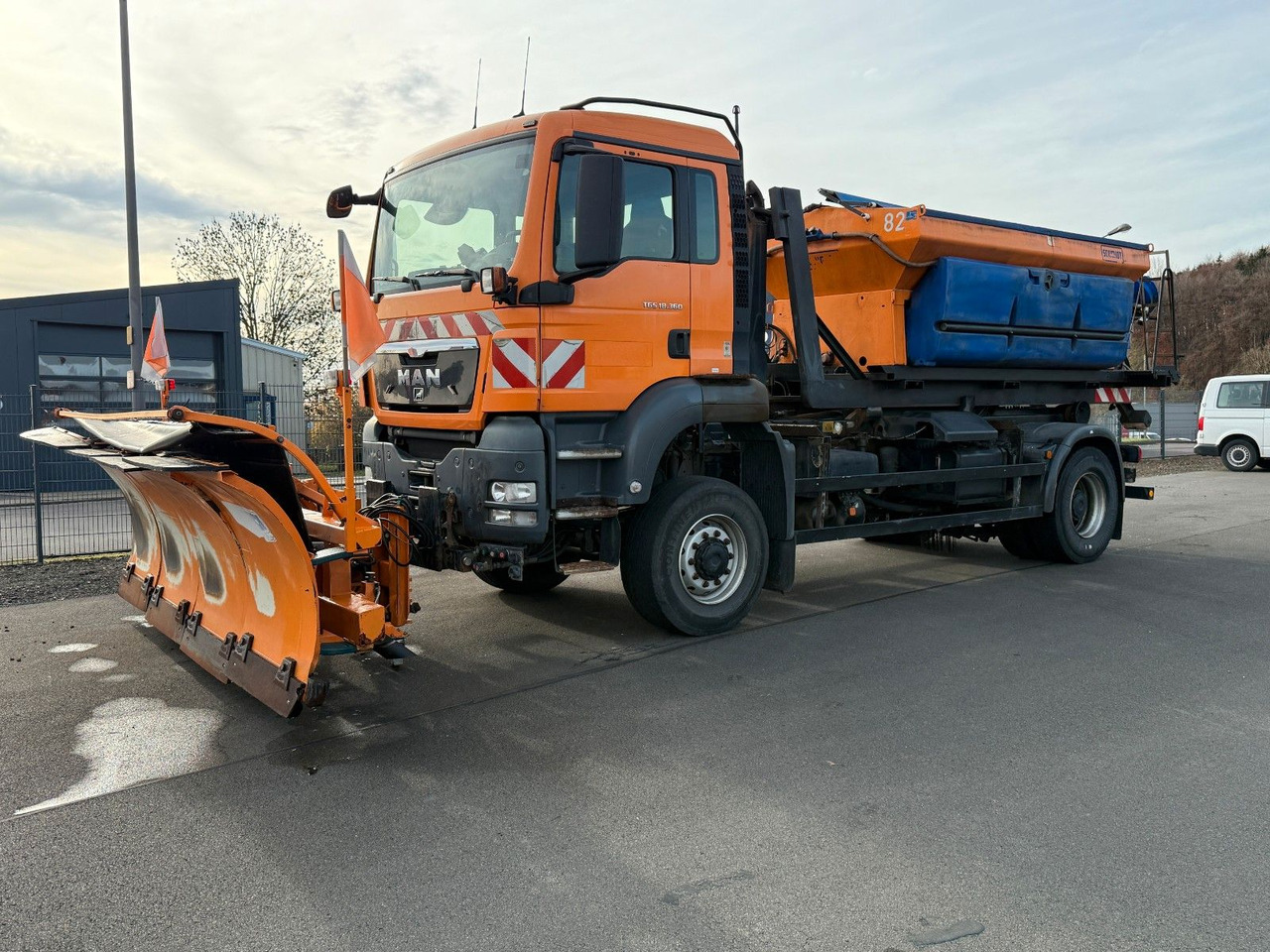 MAN TGS 18.360 4x4 Winterdienst Meiller Abroller - Krokbil: bilde 1 MAN TGS 18.360 4x4 Winterdienst Meiller Abroller - Krokbil: bilde 1