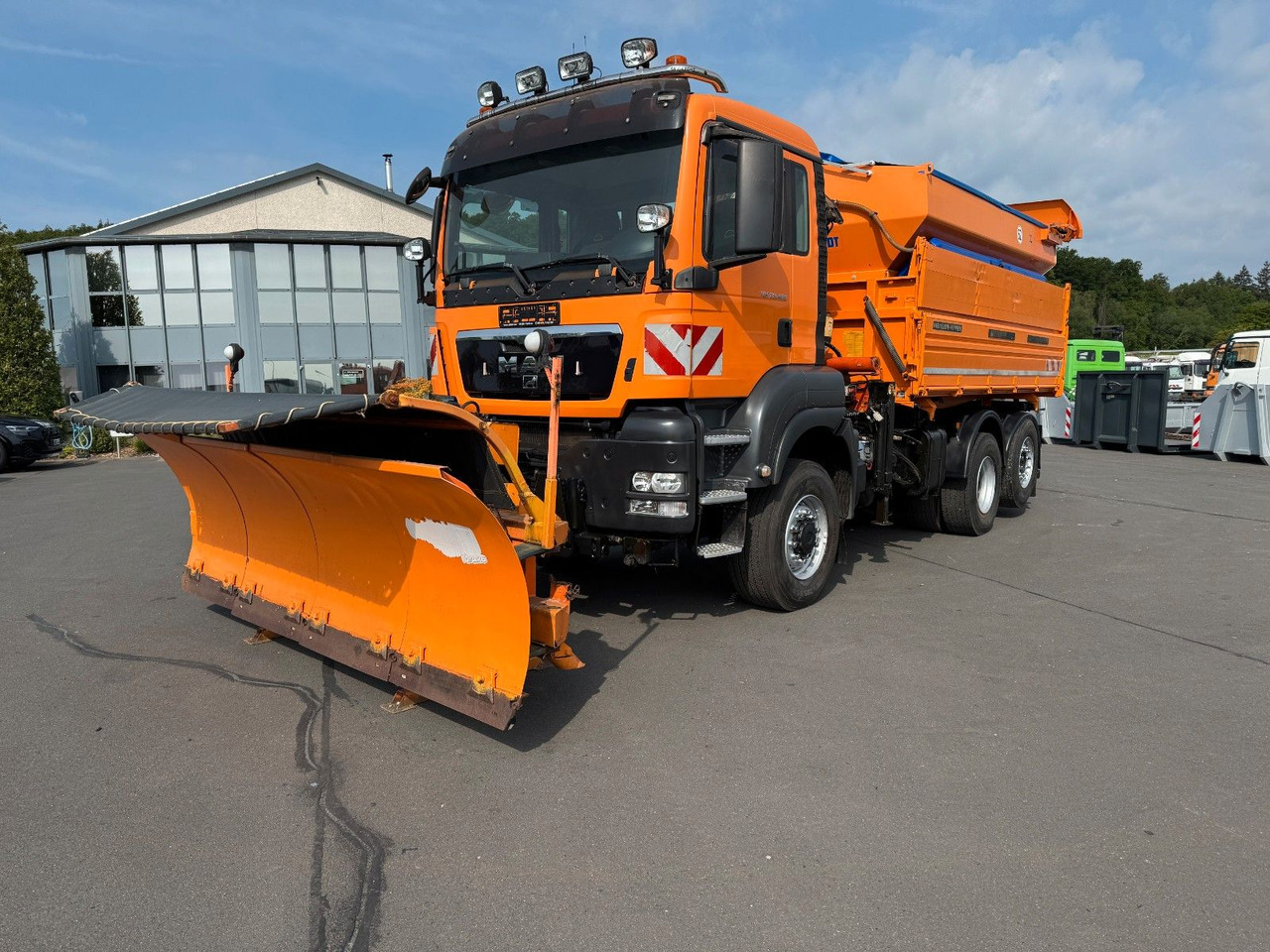 MAN TGS 28.400 6x4-4 BL Kipper / Kran / Winterdienst - Tippbil, Kranbil: bilde 1 MAN TGS 28.400 6x4-4 BL Kipper / Kran / Winterdienst - Tippbil, Kranbil: bilde 1