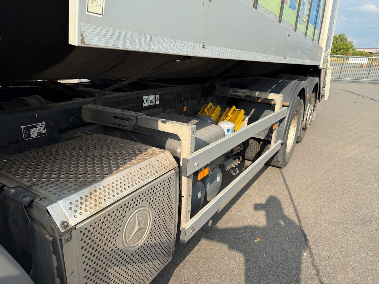 Søppelbil Mercedes-Benz Actros MP3 2532 6x2 Faun Rotorpress 521: bilde 11