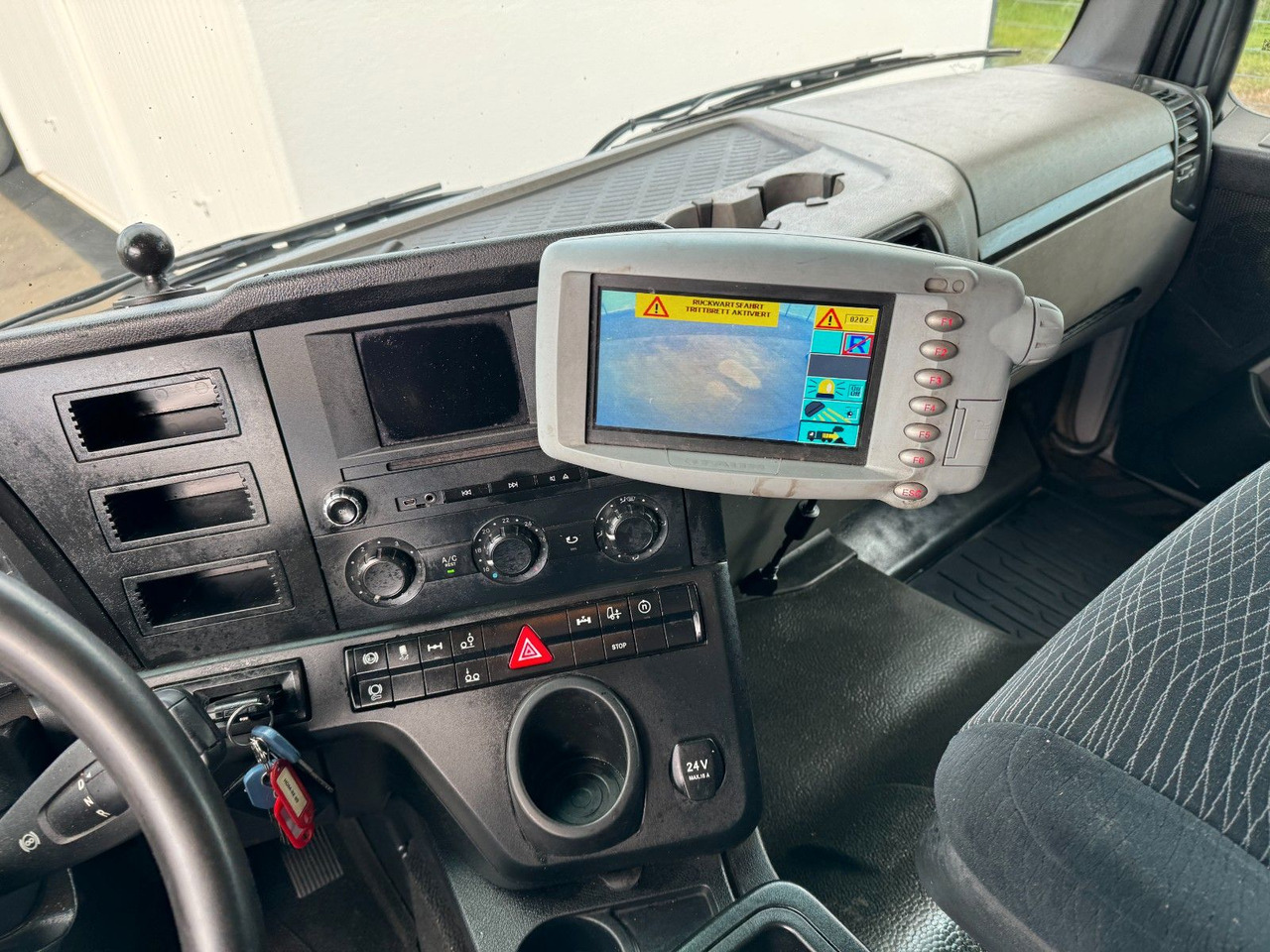 Leie Mercedes-Benz Antos 2533  6x2 Faun Rotopress 520 / Euro 6 Mercedes-Benz Antos 2533  6x2 Faun Rotopress 520 / Euro 6 Mercedes-Benz Antos 2533  6x2 Faun Rotopress 520 / Euro 6 Mercedes-Benz Antos 2533  6x2 Faun Rotopress 520 / Euro 6: bilde 11