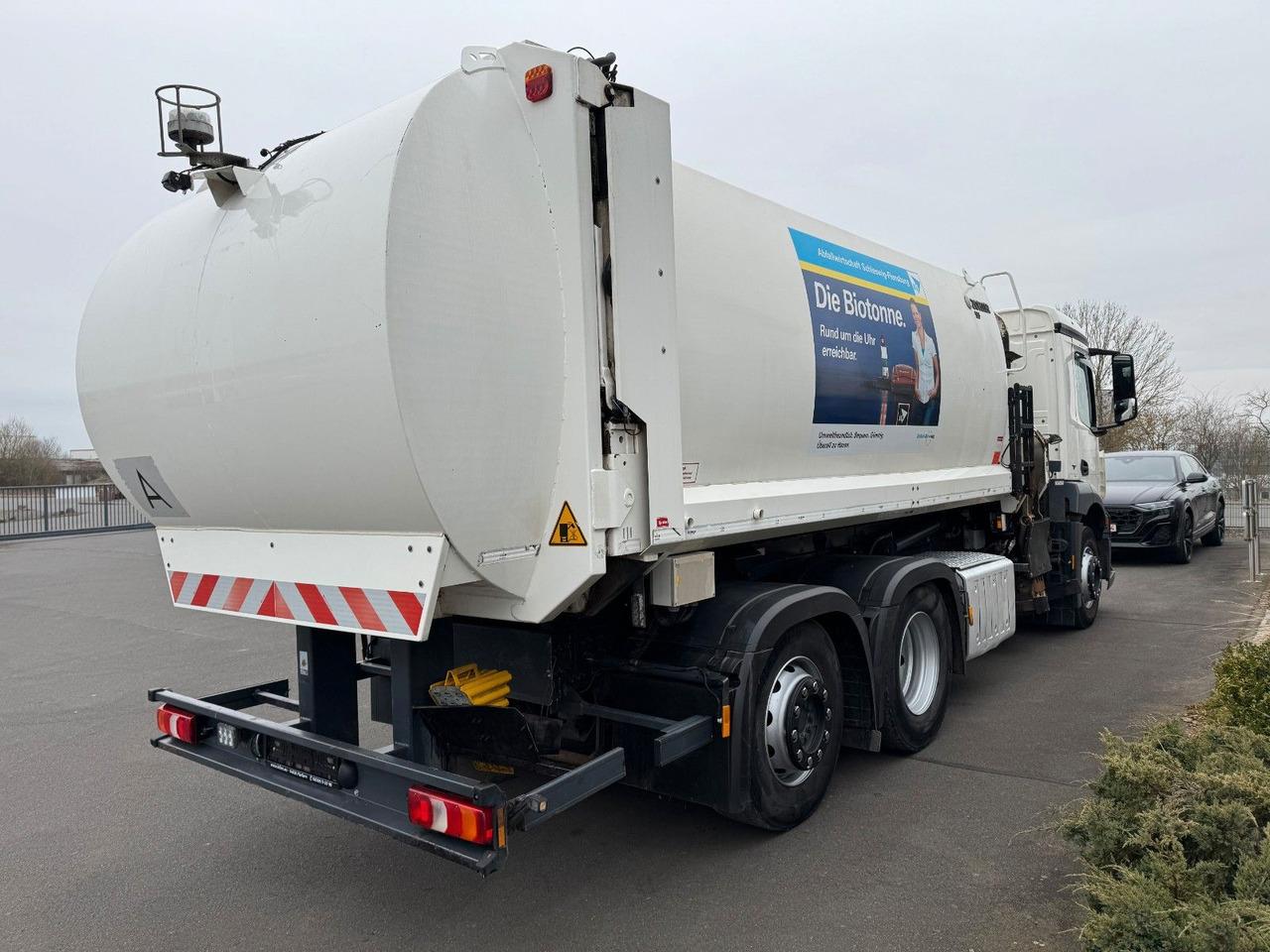 Leie Mercedes-Benz Antos 2533 6x2 Seitenlader Euro 6 Mercedes-Benz Antos 2533 6x2 Seitenlader Euro 6 Mercedes-Benz Antos 2533 6x2 Seitenlader Euro 6 Mercedes-Benz Antos 2533 6x2 Seitenlader Euro 6: bilde 6