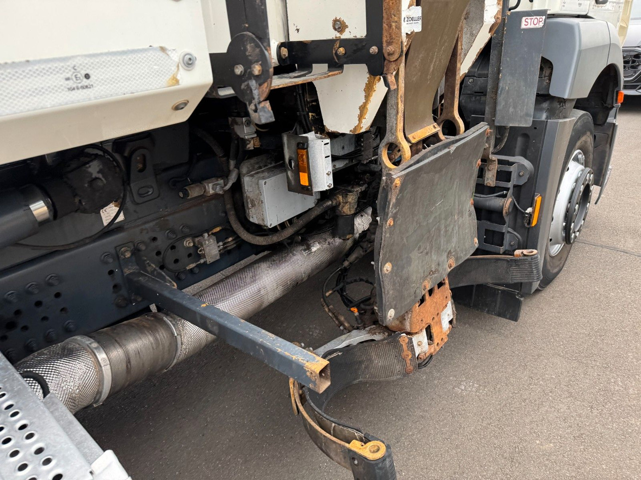 Leie Mercedes-Benz Antos 2533 6x2 Seitenlader Euro 6 Mercedes-Benz Antos 2533 6x2 Seitenlader Euro 6 Mercedes-Benz Antos 2533 6x2 Seitenlader Euro 6 Mercedes-Benz Antos 2533 6x2 Seitenlader Euro 6: bilde 10