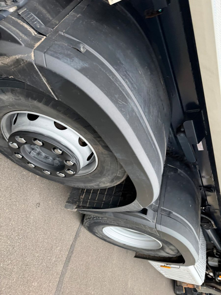 Leie Mercedes-Benz Antos 2533 6x2 Seitenlader Euro 6 Mercedes-Benz Antos 2533 6x2 Seitenlader Euro 6 Mercedes-Benz Antos 2533 6x2 Seitenlader Euro 6 Mercedes-Benz Antos 2533 6x2 Seitenlader Euro 6: bilde 7