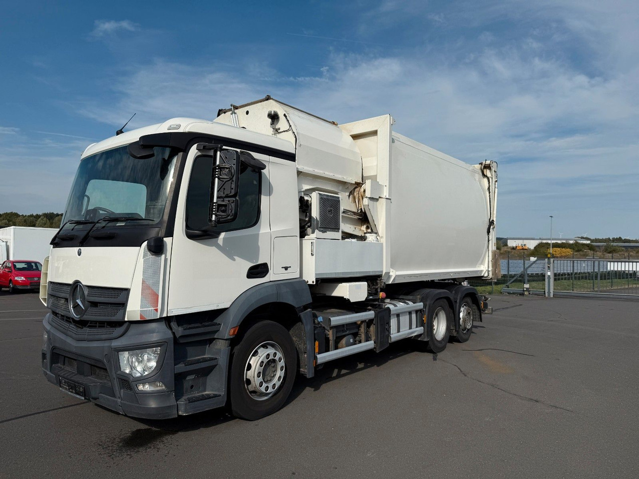 Mercedes-Benz Antos 2533 Seitenlader HS SL- VK- F - Søppelbil: bilde 1 Mercedes-Benz Antos 2533 Seitenlader HS SL- VK- F - Søppelbil: bilde 1