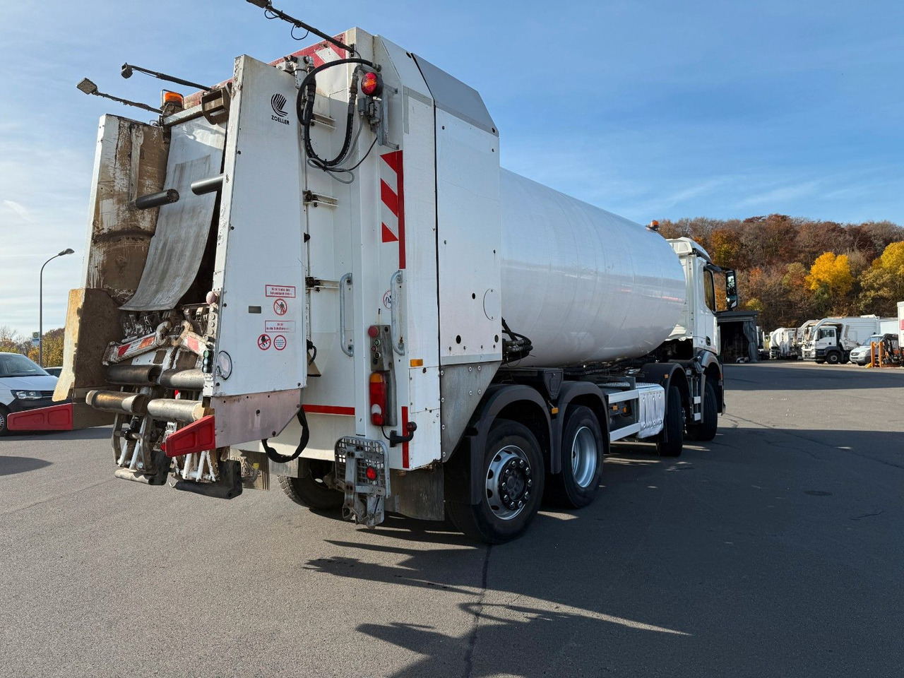 Mercedes-Benz Arocs 3236 8x2 Faun Rotopress 525 C Delta Lift - Søppelbil: bilde 3 Mercedes-Benz Arocs 3236 8x2 Faun Rotopress 525 C Delta Lift - Søppelbil: bilde 3