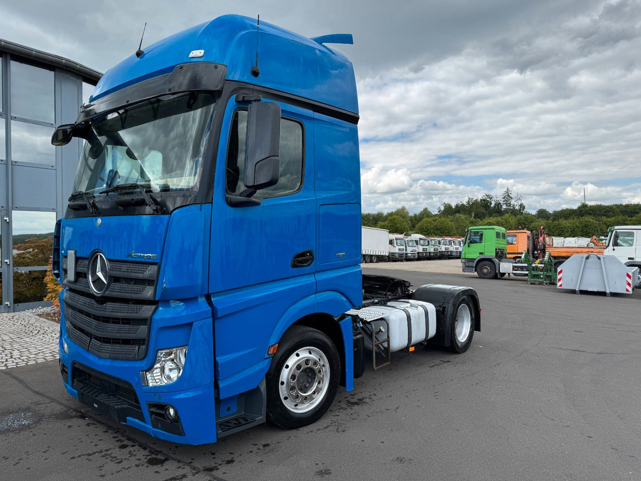 Mercedes-Benz Actros 1845 SZM Kipphydraulik, Retarder, Klima - Trekkvogn: bilde 1 Mercedes-Benz Actros 1845 SZM Kipphydraulik, Retarder, Klima - Trekkvogn: bilde 1