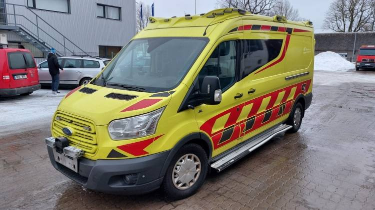 FORD TRANSIT 2,0TDI AMBULANCE KLIMA 1.2018 EURO 6, 3 UNITS - Ambulanse: bilde 5 FORD TRANSIT 2,0TDI AMBULANCE KLIMA 1.2018 EURO 6, 3 UNITS - Ambulanse: bilde 5