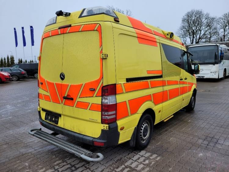 MERCEDES – BENZ SPRINTER 2.2D AMBULANCE (PROFILE) KLIMA 11.2014 EURO 5 - Ambulanse: bilde 4 MERCEDES – BENZ SPRINTER 2.2D AMBULANCE (PROFILE) KLIMA 11.2014 EURO 5 - Ambulanse: bilde 4