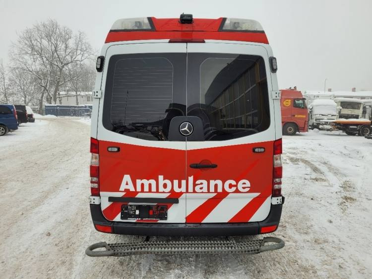 MERCEDES – BENZ SPRINTER 3.0D AMBULANCE (PROFILE) KLIMA 7.2015 EURO 6 - Ambulanse: bilde 5 MERCEDES – BENZ SPRINTER 3.0D AMBULANCE (PROFILE) KLIMA 7.2015 EURO 6 - Ambulanse: bilde 5
