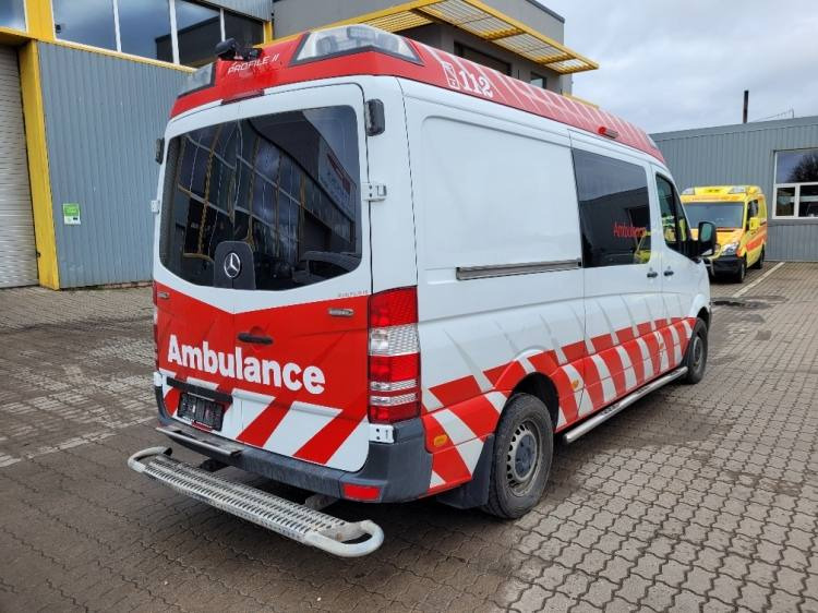 MERCEDES – BENZ SPRINTER 319 AMBULANCE (PROFILE) KLIMA, 6.2017, EURO 6 - Ambulanse: bilde 4 MERCEDES – BENZ SPRINTER 319 AMBULANCE (PROFILE) KLIMA, 6.2017, EURO 6 - Ambulanse: bilde 4