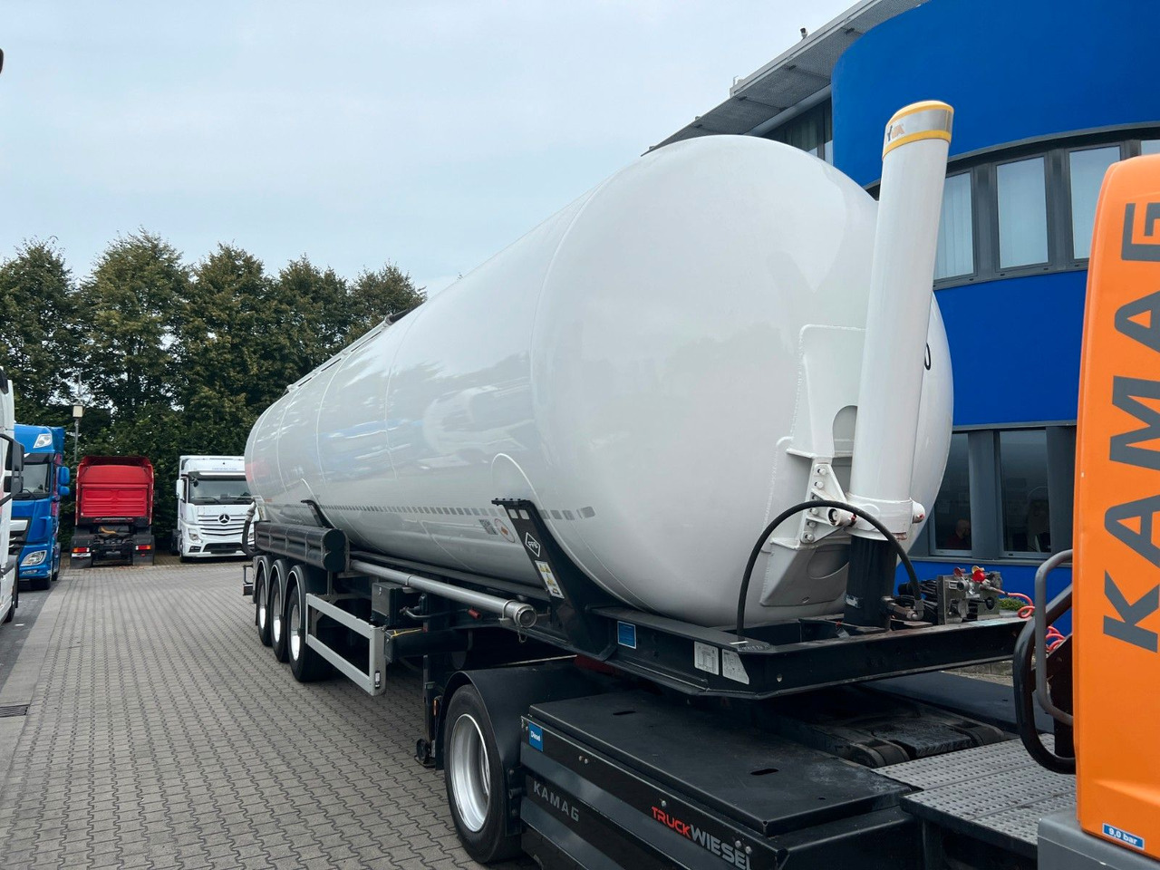 Feldbinder KIP 60.3, MIETE / MIETKAUF, NEU Feldbinder KIP 60.3, elektr. hydr. Kippvorrichtung, wie NEU - Bulktrailer: bilde 3 Feldbinder KIP 60.3, MIETE / MIETKAUF, NEU Feldbinder KIP 60.3, elektr. hydr. Kippvorrichtung, wie NEU - Bulktrailer: bilde 3