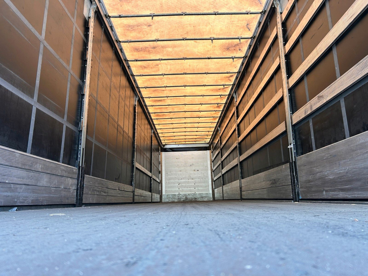 Gardintrailer Schmitz Cargobull SCS 24/L- 13.62 E DB, zur Miete verfügbar: bilde 22