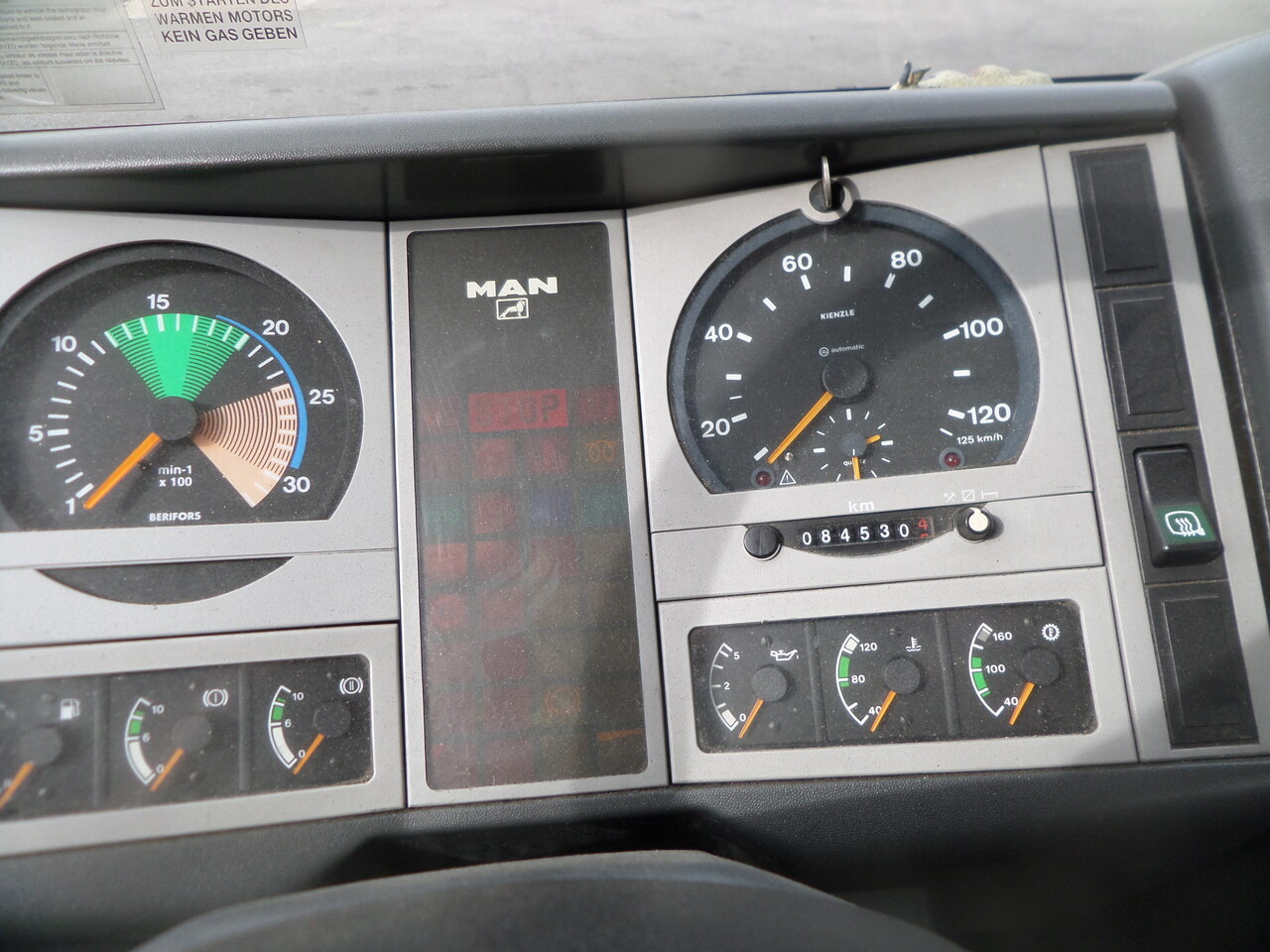 Schrader Water truck WSU 3000 MAN - Flyplassutstyr: bilde 5 Schrader Water truck WSU 3000 MAN - Flyplassutstyr: bilde 5