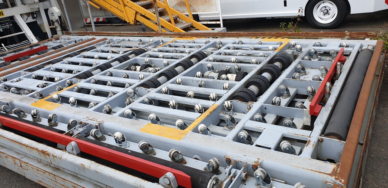 Lower Deck Loader 7 tons Air Marrel LAM7000 - Lasteinnretning for containere og paller: bilde 2 Lower Deck Loader 7 tons Air Marrel LAM7000 - Lasteinnretning for containere og paller: bilde 2