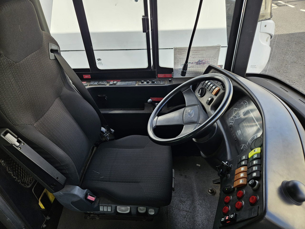 Flybuss Solaris Urbino 15: bilde 12 Flybuss Solaris Urbino 15: bilde 12