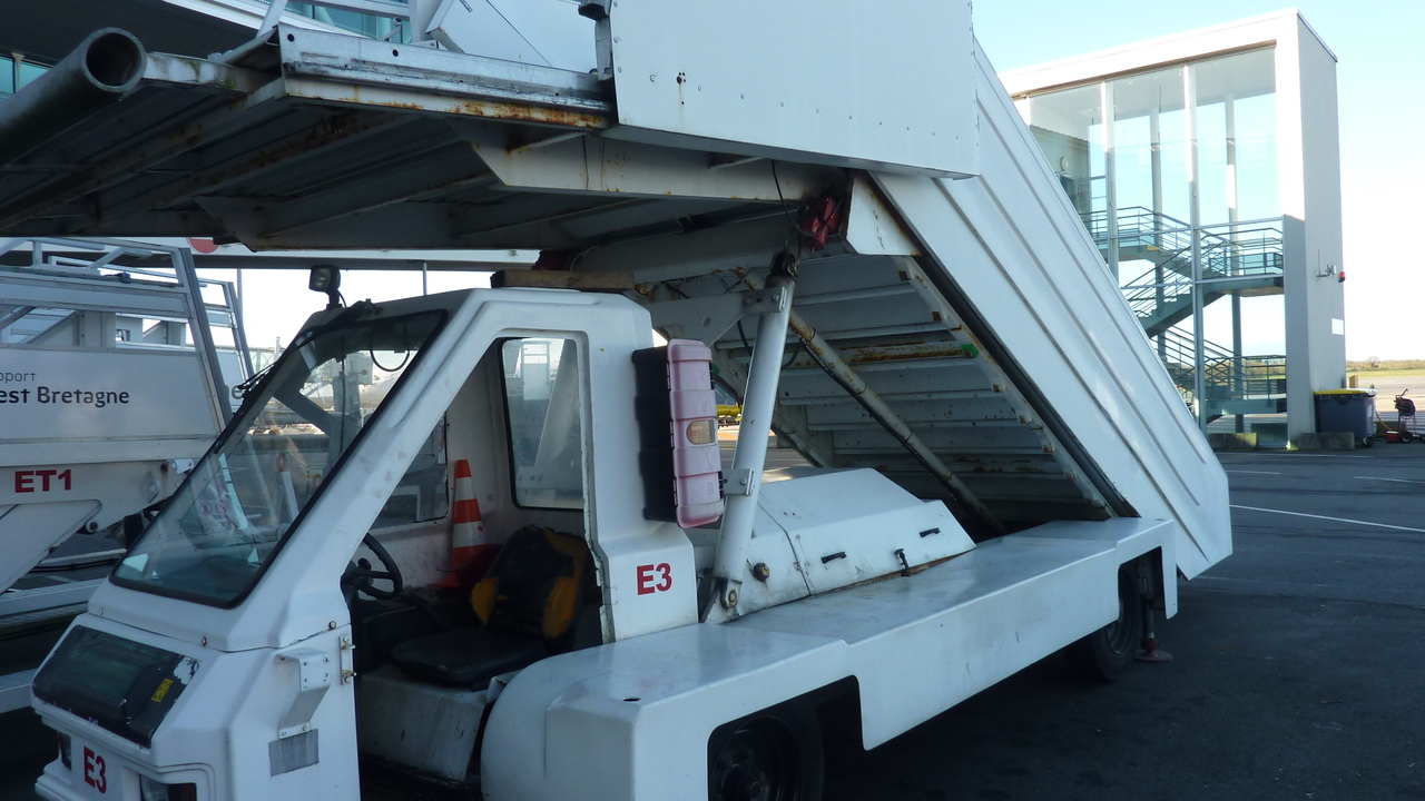 TLD Passenger stairs ABS580 - Passasjertrapp: bilde 1 TLD Passenger stairs ABS580 - Passasjertrapp: bilde 1