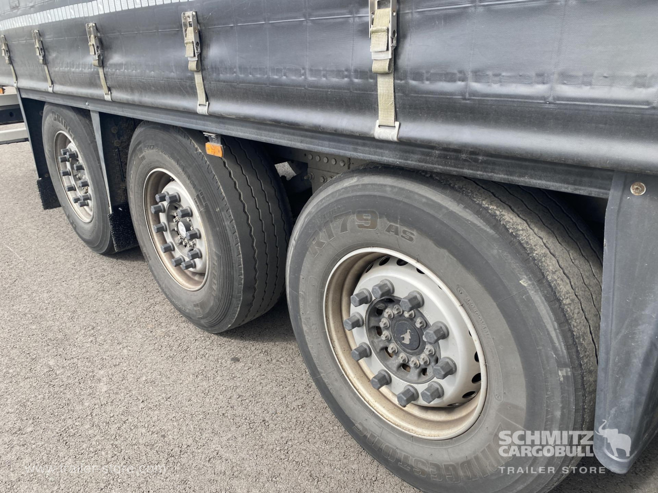 SCHMITZ Curtainsider Standard - Gardintrailer: bilde 3 SCHMITZ Curtainsider Standard - Gardintrailer: bilde 3