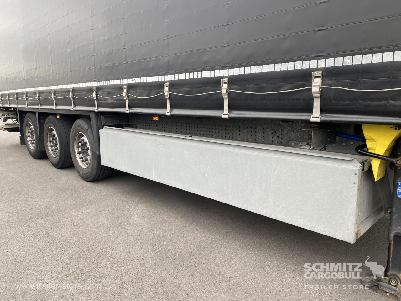 SCHMITZ Curtainsider Standard - Gardintrailer: bilde 2 SCHMITZ Curtainsider Standard - Gardintrailer: bilde 2