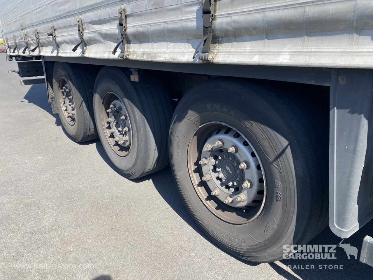 SCHMITZ Curtainsider Standard - Gardintrailer: bilde 4 SCHMITZ Curtainsider Standard - Gardintrailer: bilde 4