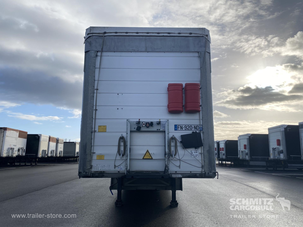 Gardintrailer SCHMITZ Curtainsider Standard Taillift: bilde 10