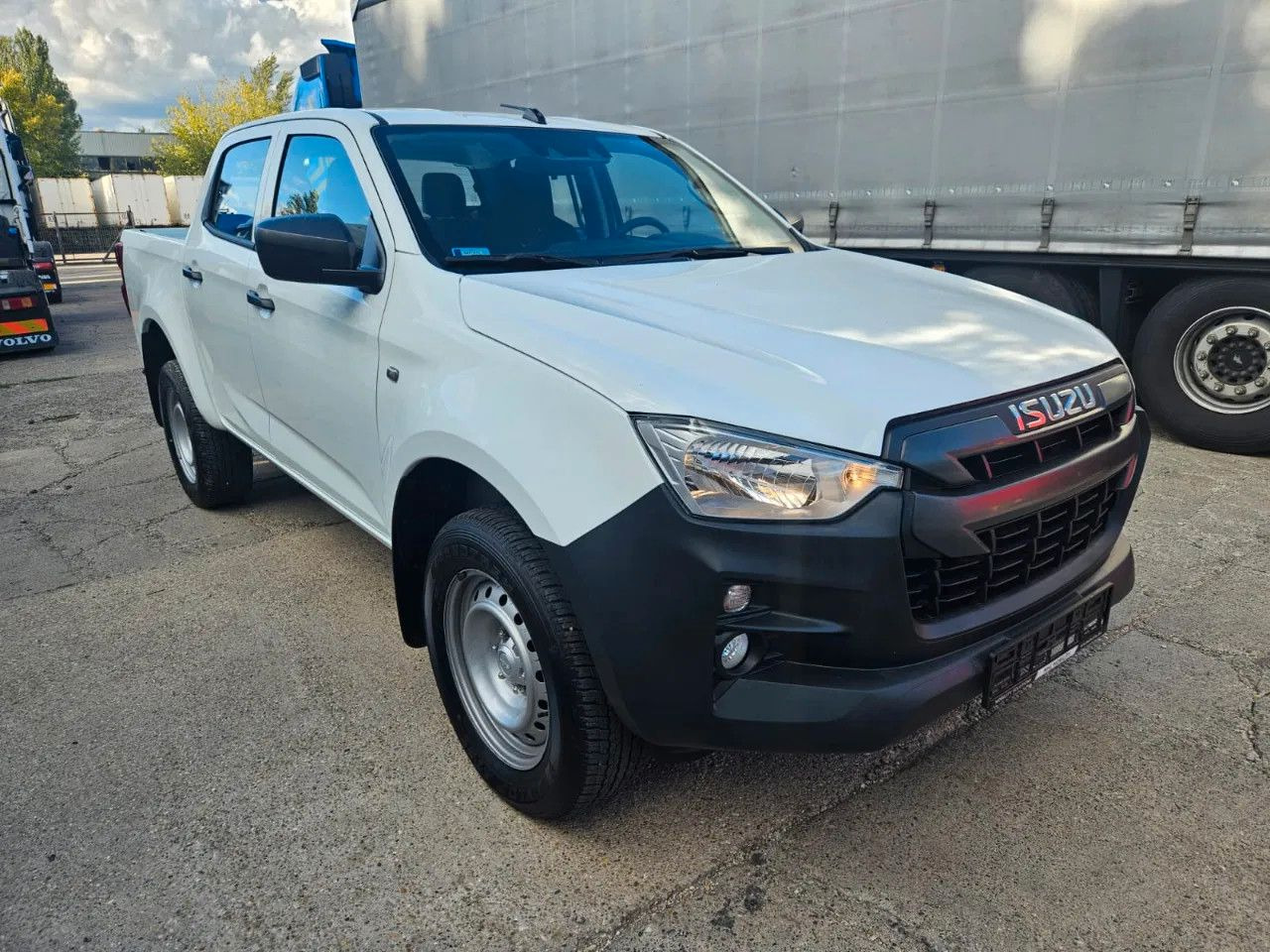 Isuzu D-Max 2H, 4H, 4L - SUV: bilde 3 Isuzu D-Max 2H, 4H, 4L - SUV: bilde 3