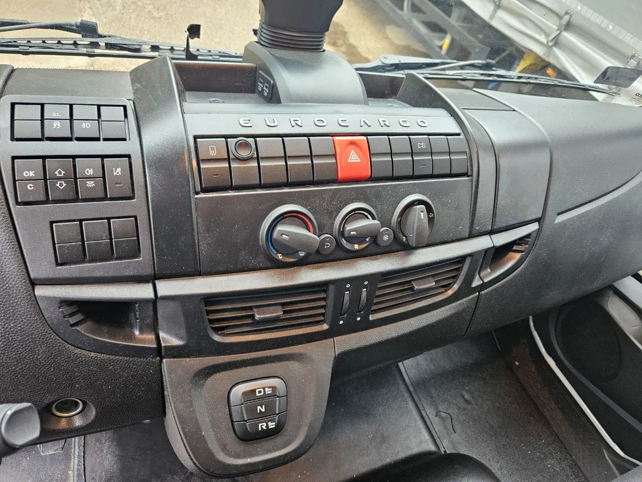 Skapbil Iveco EuroCargo 120 - 210 BOX 12t Only 7554 km: bilde 14 Skapbil Iveco EuroCargo 120 - 210 BOX 12t Only 7554 km: bilde 14