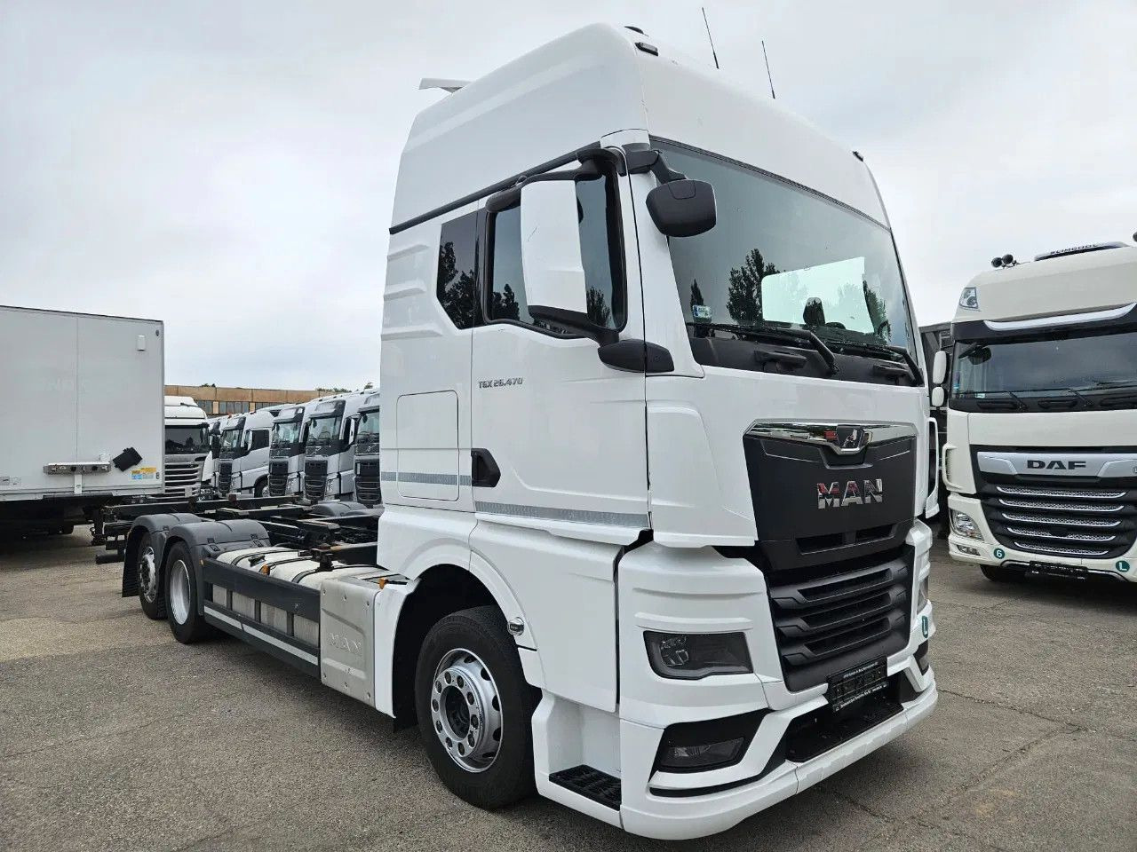 MAN TGX 26.470 XXL BDF 6x2 2 units, NAVI, Lift Axle - Container-transport/ Vekselflak lastebil: bilde 2 MAN TGX 26.470 XXL BDF 6x2 2 units, NAVI, Lift Axle - Container-transport/ Vekselflak lastebil: bilde 2