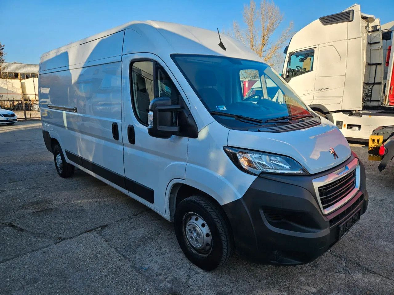 Peugeot Boxer Box 2.2 Premium FT 350 L3H2 Camera 2 units - Varebil med skap: bilde 2 Peugeot Boxer Box 2.2 Premium FT 350 L3H2 Camera 2 units - Varebil med skap: bilde 2