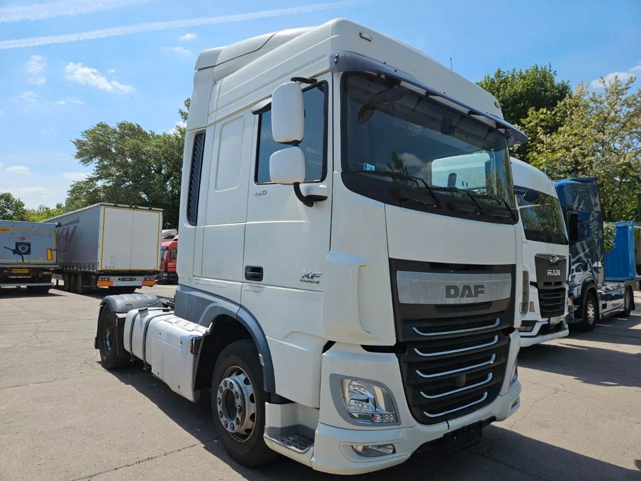 DAF XF 460 Space Cab Standklima 2 units - Trekkvogn: bilde 2 DAF XF 460 Space Cab Standklima 2 units - Trekkvogn: bilde 2
