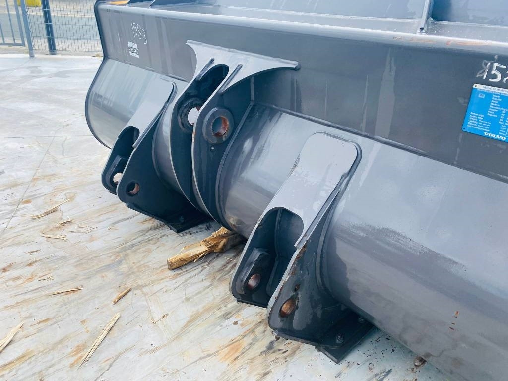 Volvo L 60 - Skuffe for Bygg og anlegg: bilde 3 Volvo L 60 - Skuffe for Bygg og anlegg: bilde 3