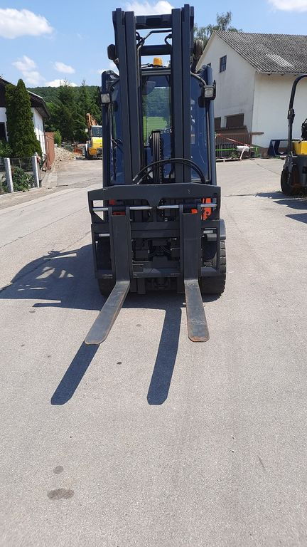 Linde H30D Triplex sehr schön - Dieseltruck: bilde 3 Linde H30D Triplex sehr schön - Dieseltruck: bilde 3