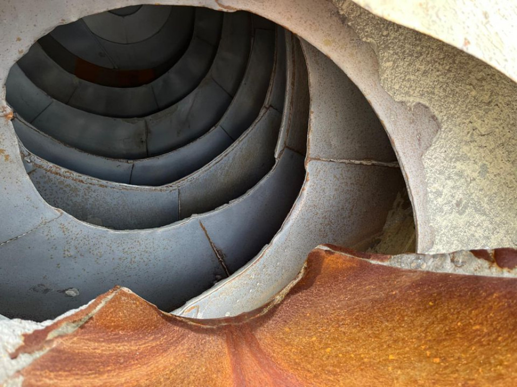 MERCEDES-BENZ Arocs 3240 B 8x4 Betonmischer Deutsch Top AP Achsen - Lastebil: bilde 4 MERCEDES-BENZ Arocs 3240 B 8x4 Betonmischer Deutsch Top AP Achsen - Lastebil: bilde 4