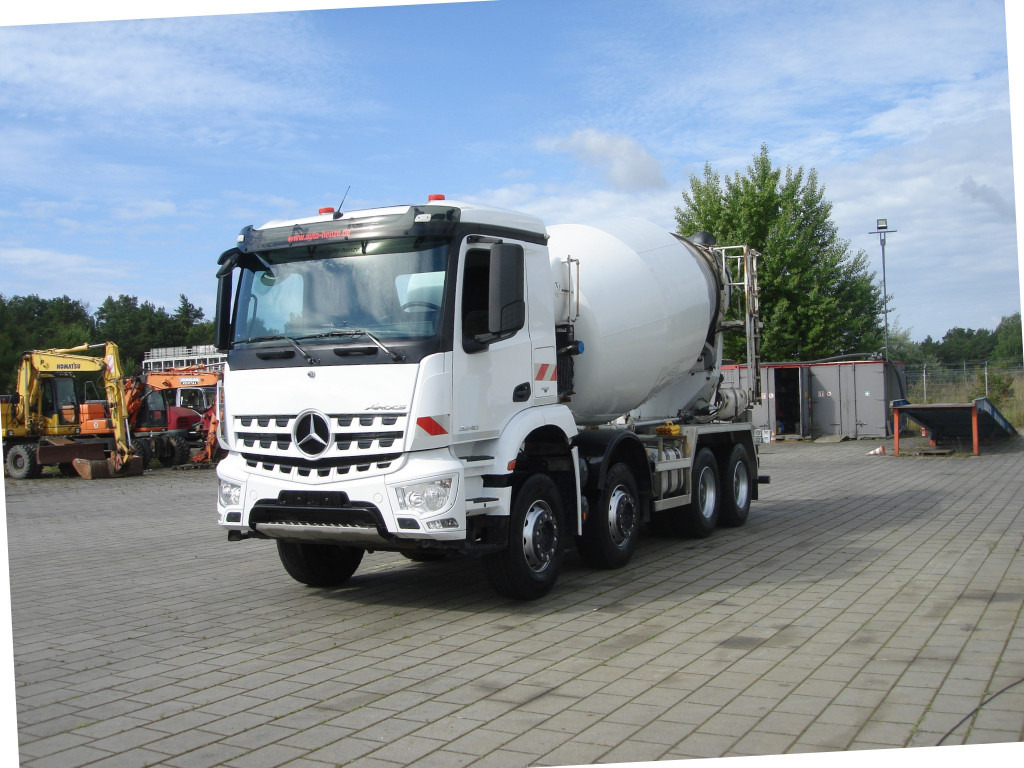 MERCEDES-BENZ Arocs 3240 B 8x4 Betonmischer Deutsch Top AP Achsen - Lastebil: bilde 2 MERCEDES-BENZ Arocs 3240 B 8x4 Betonmischer Deutsch Top AP Achsen - Lastebil: bilde 2