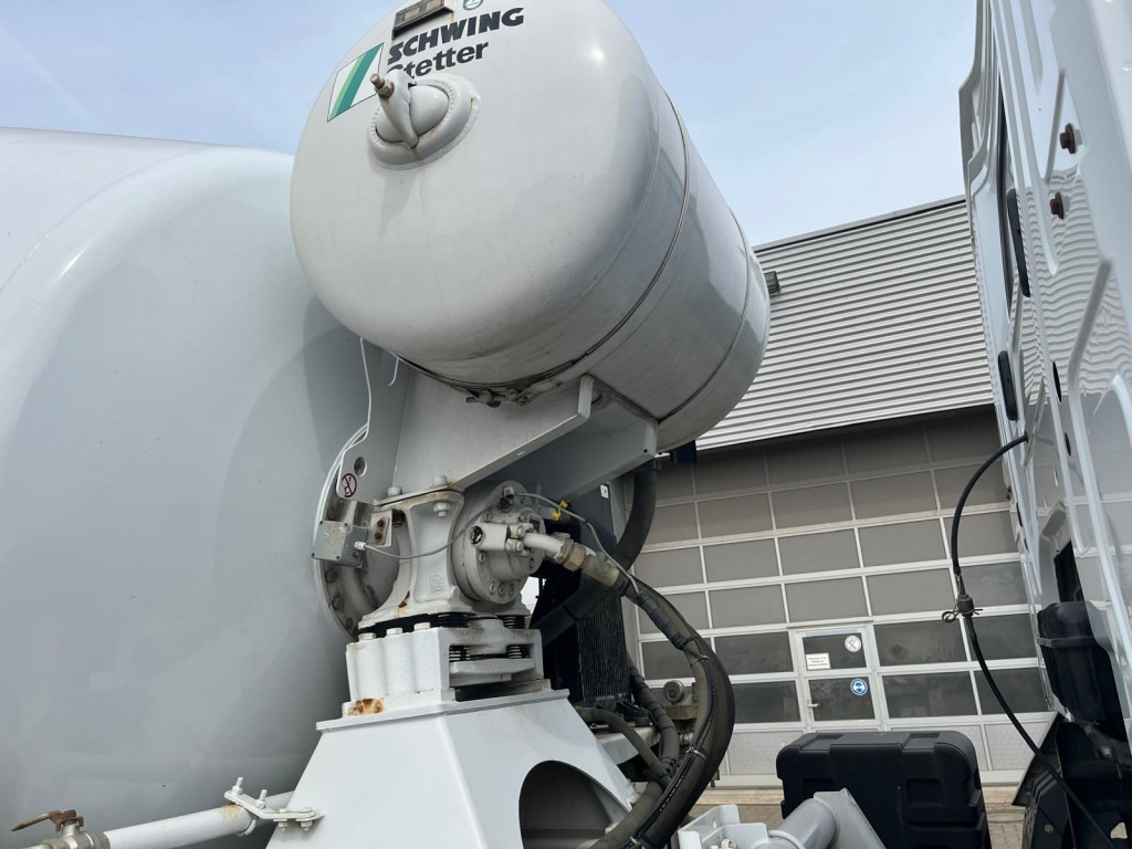 MERCEDES-BENZ Arocs 3240 B 8x4 Betonmischer Deutsch Top AP Achsen - Lastebil: bilde 4 MERCEDES-BENZ Arocs 3240 B 8x4 Betonmischer Deutsch Top AP Achsen - Lastebil: bilde 4