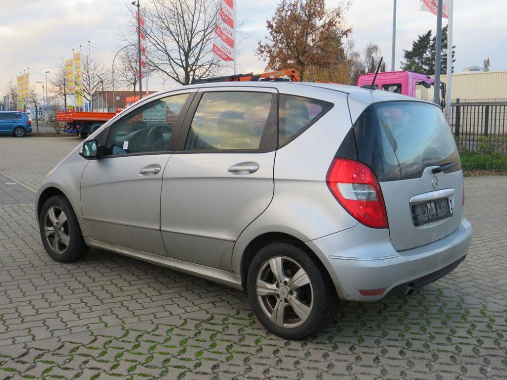Mercedes-Benz A-Klasse 200 Avantgarde PKW - Lastebil: bilde 3 Mercedes-Benz A-Klasse 200 Avantgarde PKW - Lastebil: bilde 3
