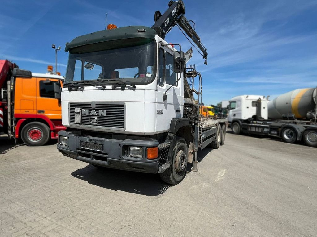 MAN F2000 27.342 6x4 Abrollkipper mit Kran - Kranbil: bilde 1 MAN F2000 27.342 6x4 Abrollkipper mit Kran - Kranbil: bilde 1