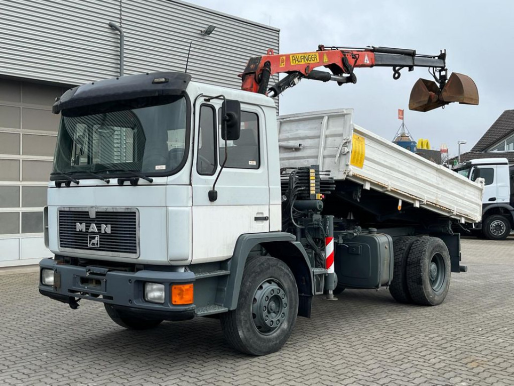 MAN F90 18.232 FK 2-Achs Kipper Kran Palf. PK 8000 - Tippbil, Kranbil: bilde 1 MAN F90 18.232 FK 2-Achs Kipper Kran Palf. PK 8000 - Tippbil, Kranbil: bilde 1