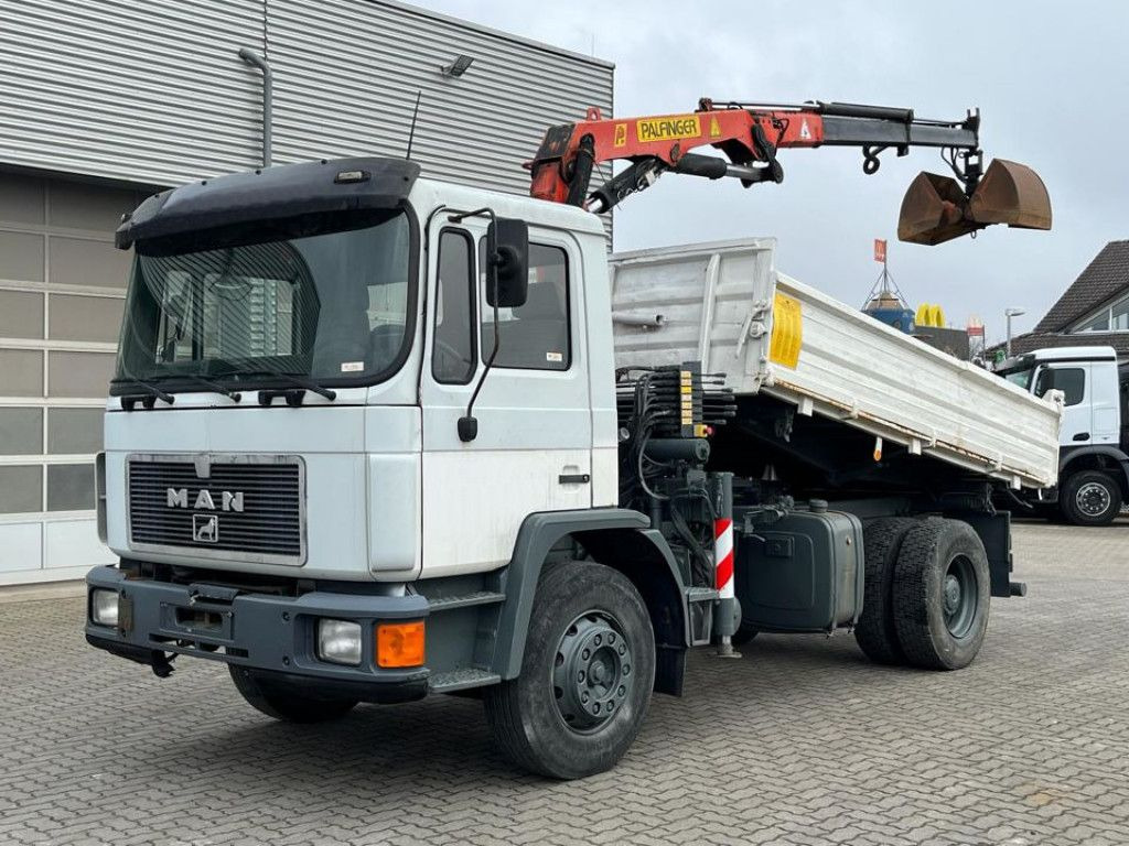 MAN F90 18.232 FK 2-Achs Kipper Kran Palf. PK 8000 - Tippbil, Kranbil: bilde 1 MAN F90 18.232 FK 2-Achs Kipper Kran Palf. PK 8000 - Tippbil, Kranbil: bilde 1
