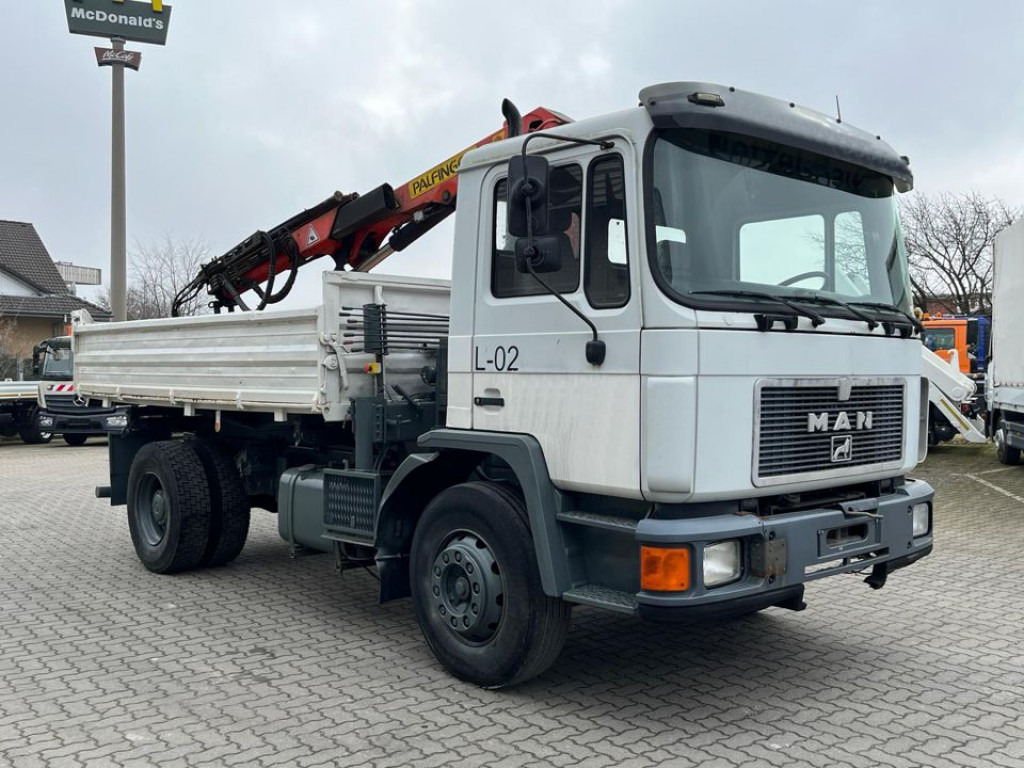 MAN F90 18.232 FK 2-Achs Kipper Kran Palf. PK 8000 - Tippbil, Kranbil: bilde 2 MAN F90 18.232 FK 2-Achs Kipper Kran Palf. PK 8000 - Tippbil, Kranbil: bilde 2