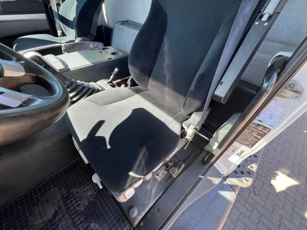 MAN TG-S 35.400 8x6H 4 Achs Muldenkipper Carnehl - Tippbil: bilde 4 MAN TG-S 35.400 8x6H 4 Achs Muldenkipper Carnehl - Tippbil: bilde 4